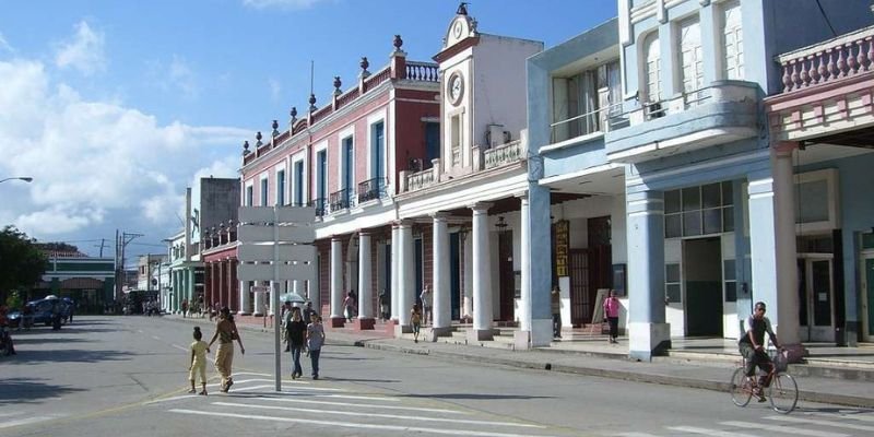 Air Canada Rouge Holguín Office in Cuba