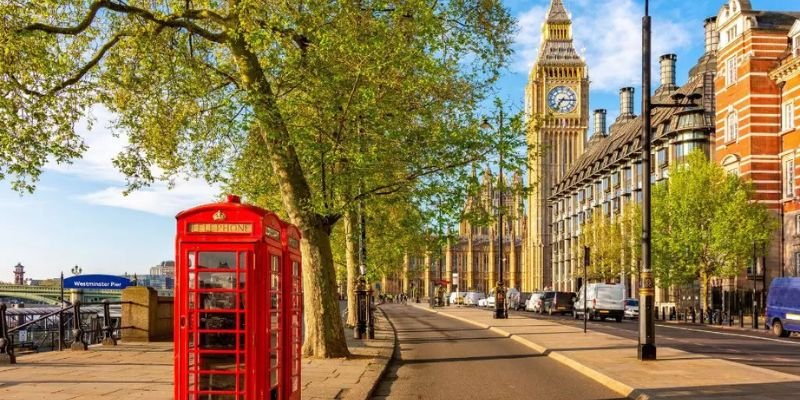 Emirates Airlines London Office in England