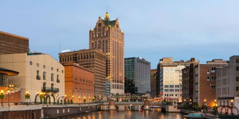 Envoy Air Milwaukee Office in Wisconsin