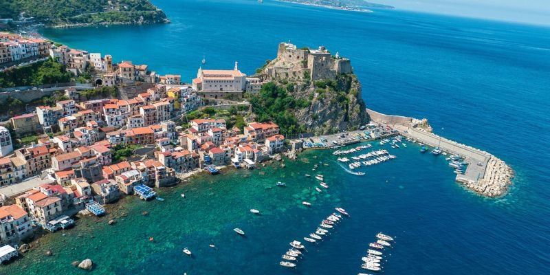 Air Transat Reggio Calabria Office in Italy