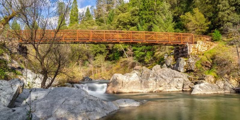 Alpine Air Express Grass Valley Office in California
