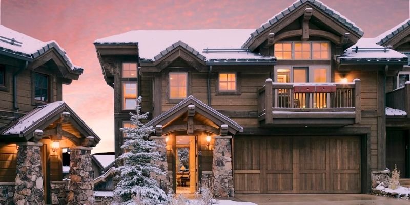 Boutique Air Ironwood Office in Michigan