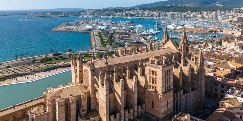 Smartwings Airlines Palma de Mallorca Office in Spain